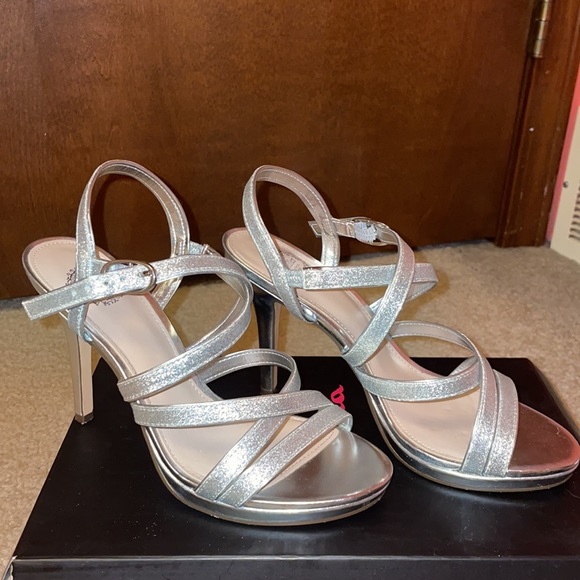 Silver Sparkle Stilettos - Picture 1 of 5